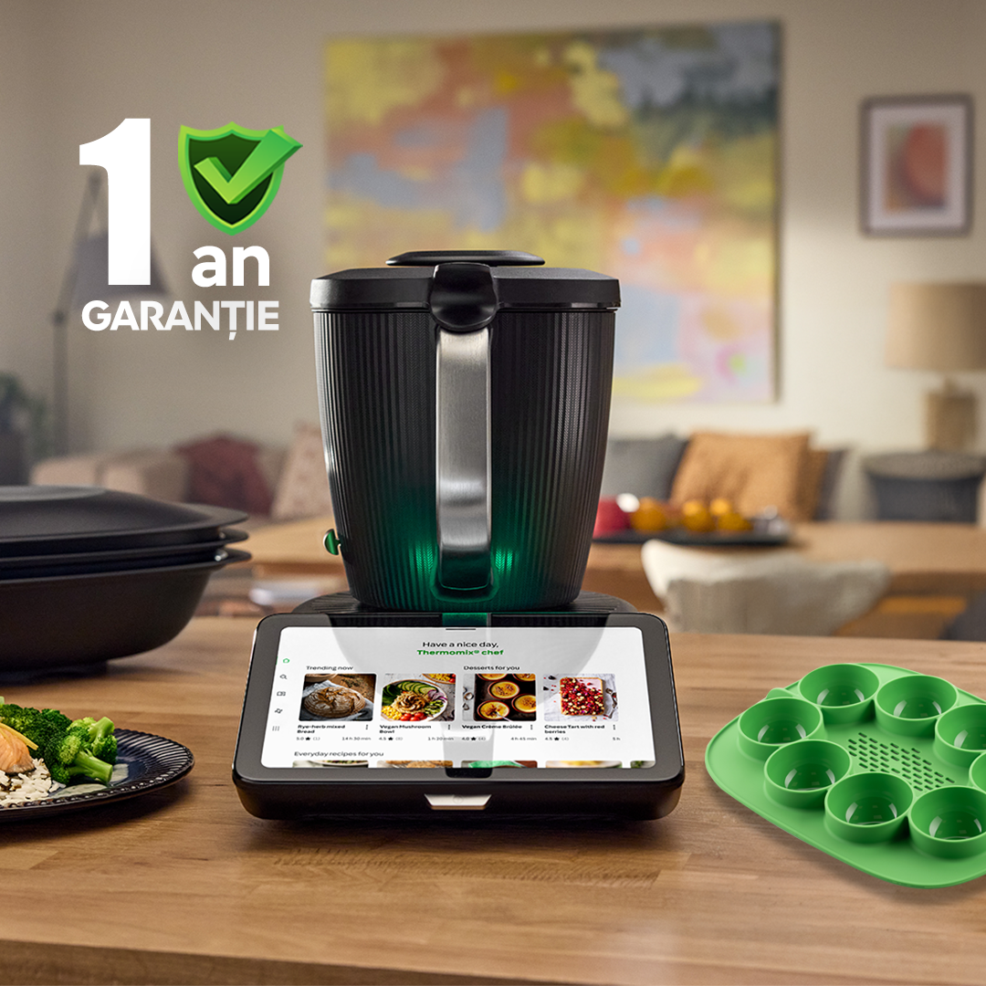 Pachet Thermomix TM7 + formă de silicon pentru Varoma + 1 an extragaranție